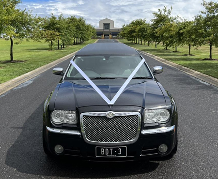 Chrysler 300c stretch limo for hire in Geelong