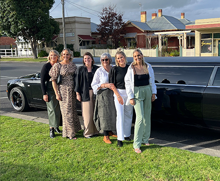 Chrysler 300c stretch limo for hire in Geelong